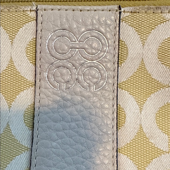 Coach Yellow Signature Jacquard Wristlet with Cream Leather Trim - Picture 2 of 4